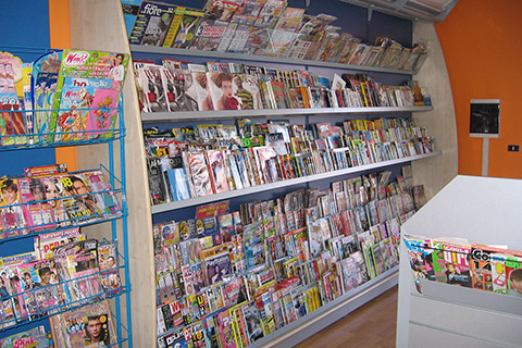 parete espositiva edicola
